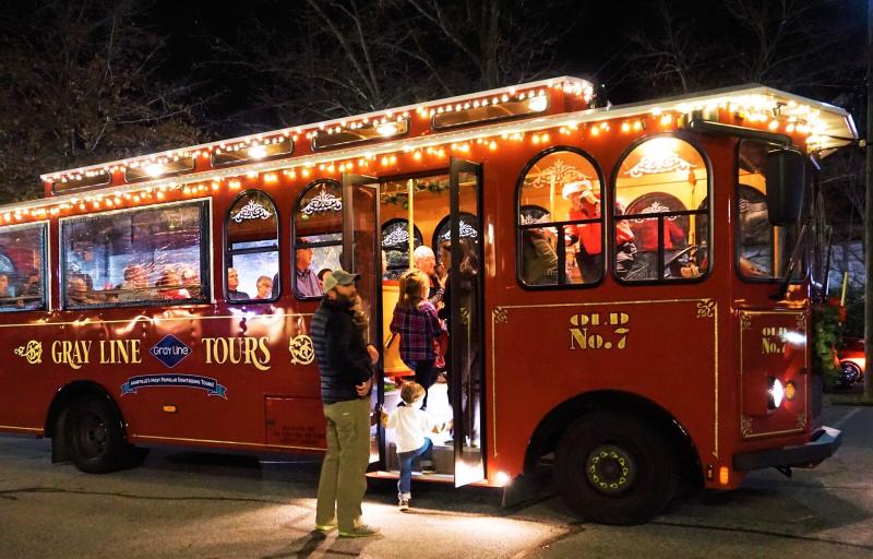 Holly Jolly Christmas Trolley