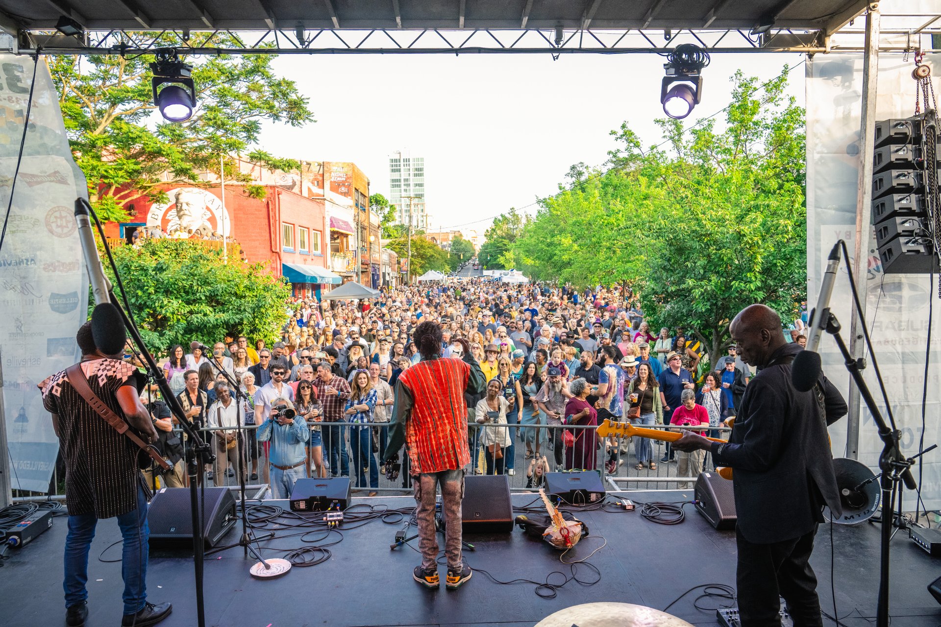 Downtown After 5 Asheville Concert / Photo: Stephan Pruitt Downtown After 5 Asheville Concert / Photo: Stephan Pruitt