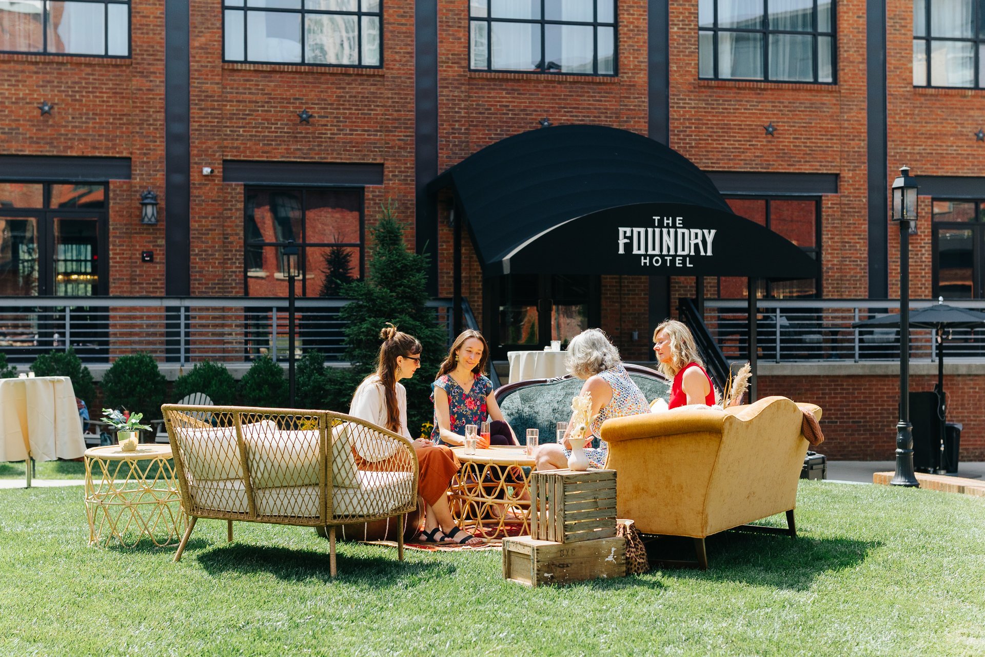 Meeting at the Foundry Hotel Meeting at the Foundry Hotel