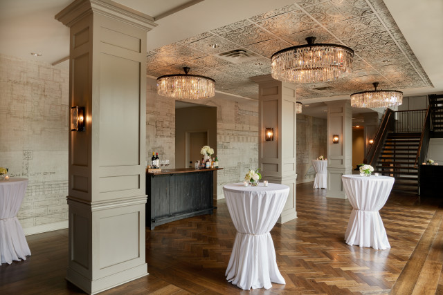 1,300 sq. ft. ballroom foyer