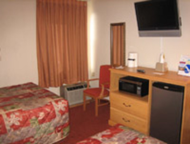 accommodation_Super 8 Asheville Biltmore West.jpg