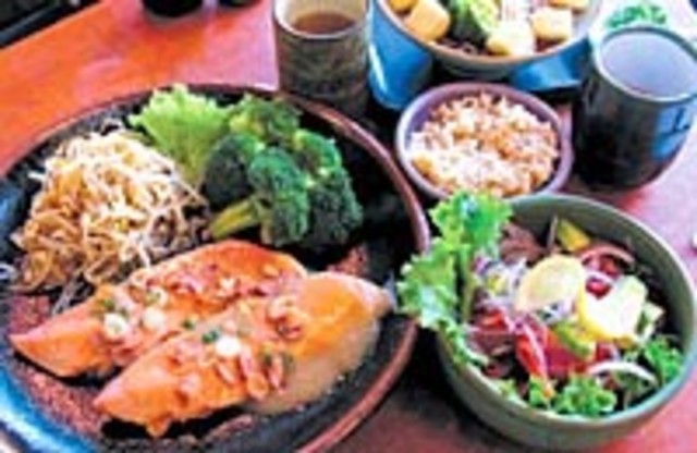dining_HeiwaShokudo.jpg
