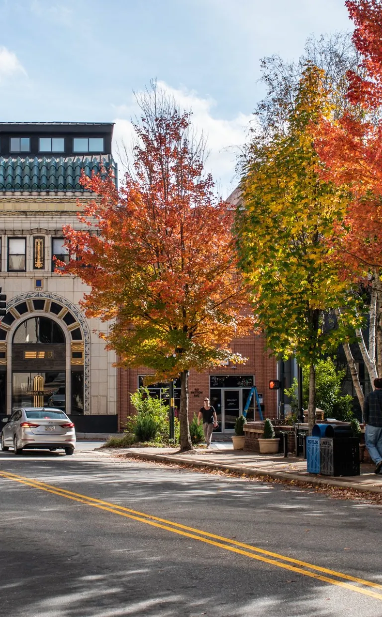 S&W Cafeteria in Fall