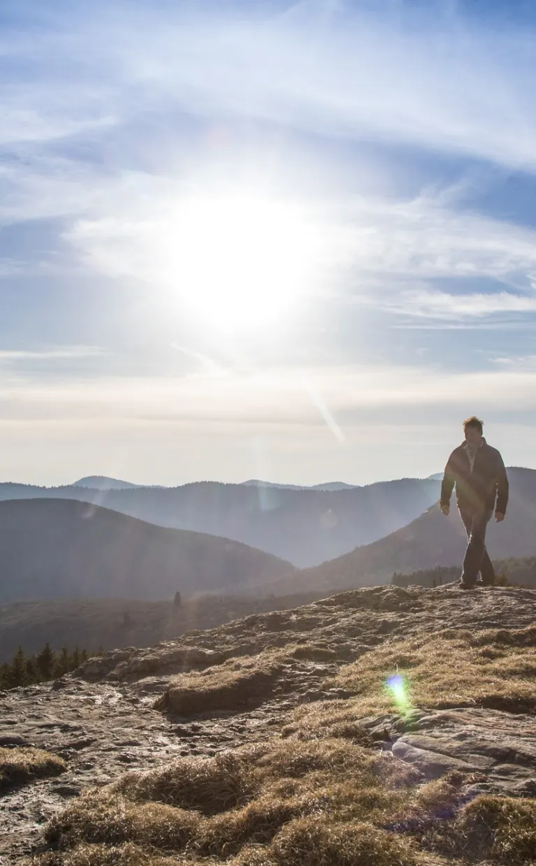 Family hiking Black Balsam Knob in winter / Photo: Jared Kay