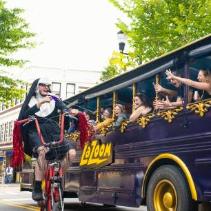 LaZoom Comedy Bus Tours / Photo: Stephan Pruitt